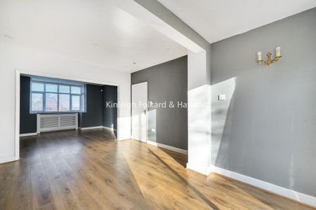 4 bedroom detached house to rent - Photo 3