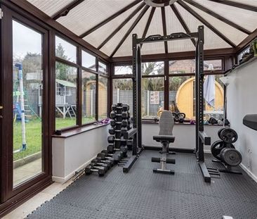 Amber Grove, Westhoughton, Bolton - Photo 1