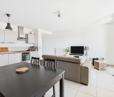 Location Appartement 3 pièces 65m² HYERES 83400 - Photo 1