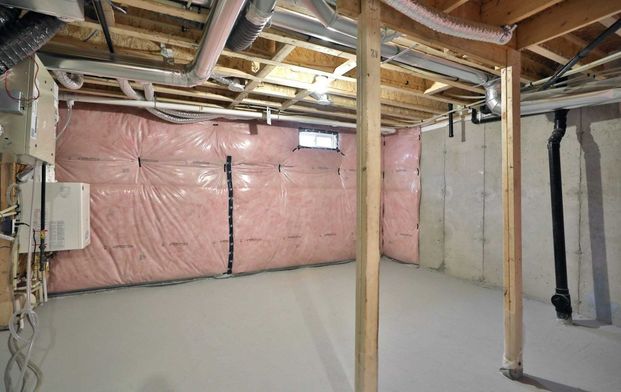 For Lease - 32 Rapids Lane, Hamilton, Ontario - Photo 1