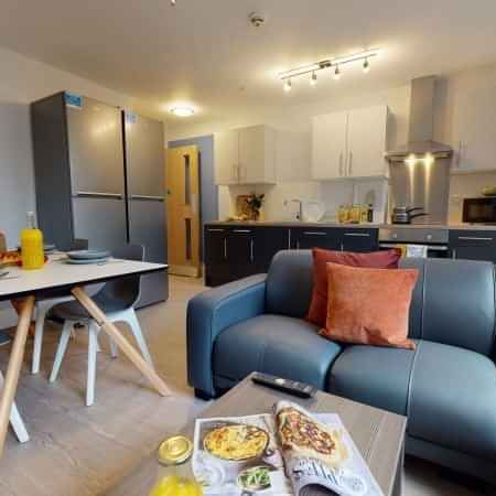 Gold En Suite - Photo 1