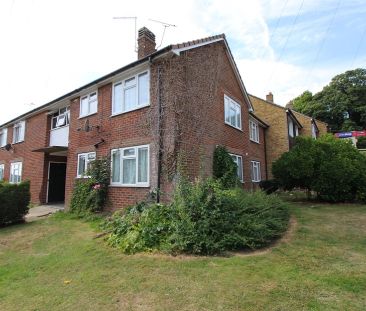 Tenterden Drive, Hales Place Estate, Canterbury, CT2 7BH, Kent - Photo 4