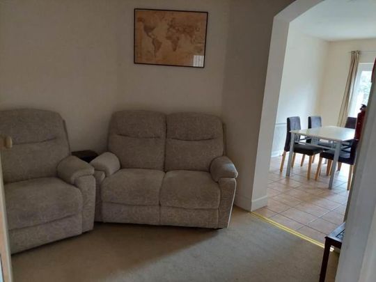 1 bedroom in a house share to rent - Photo 1