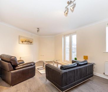 2 bedroom apartment to rent - Photo 2