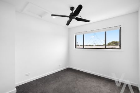 1/5 May Street, Mayfield NSW 2304 - Townhouse For Rent | Domain - Photo 5
