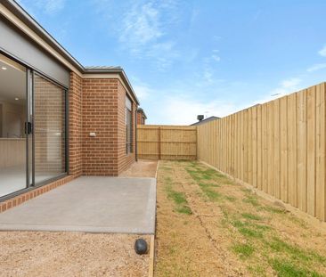 Contact Craig Frost on 0413 108 033 for a Private Inspection - Photo 6