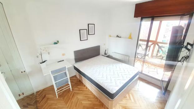 Calle Herencia, Madrid, Community of Madrid 28037 - Photo 1