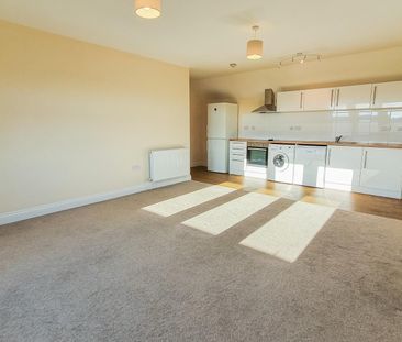 Willow Tree Lodge, Cozens Lane East, Wormley - Photo 1