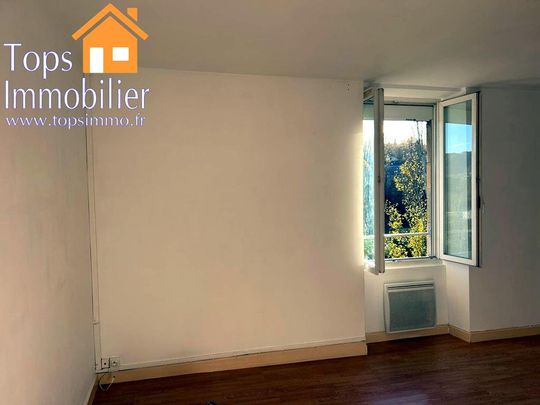 Location Appartement 3 pièces 51m² VILLEFRANCHE DE ROUERGUE 12200 - Photo 1