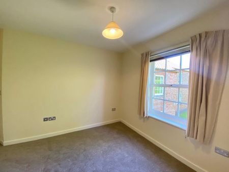 2 bedroom Flat To Let - Photo 5