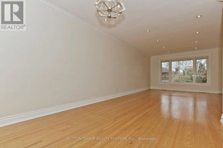 36 DODDINGTON DRIVE - Photo 2
