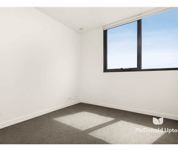 Live The High Life - Photo 4