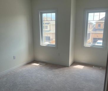 For Lease - 158 PORT Crescent, Welland, Ontario - Photo 3