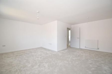 4 bedroom terraced house to rent - Photo 3