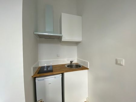 Location Appartement 1 pièce 17m² LILLE 59000 - Photo 4