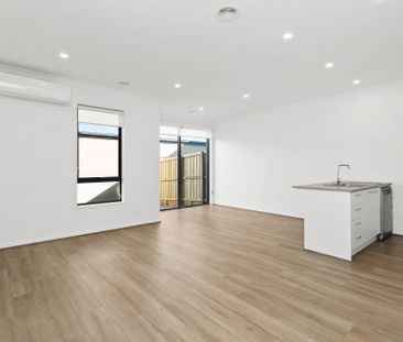 The Perfect Blend of Comfort, Quality & Everyday Convenience! - Photo 1