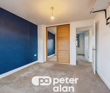 3 bedroom semi-detached house to rent - Photo 4