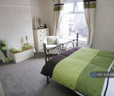 3 bedroom terraced house to rent - Photo 3