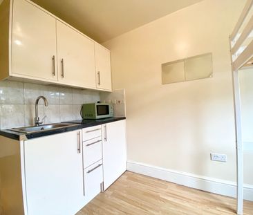 Studio Flat, Lydford Road, NW2 - Photo 5