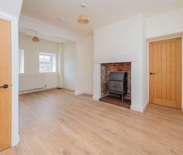3 bedroom end of terrace house to rent - Photo 1