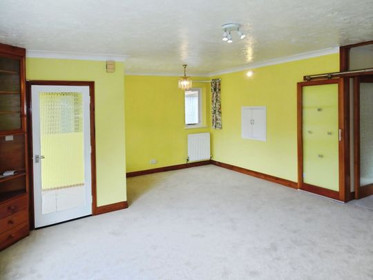 Burwell, Cambridge - Photo 1