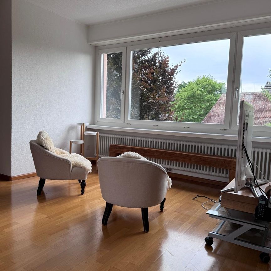 Gemütliche 3.5-Zimmer-Wohnung mit Balkon in Seebach, Zürich - Foto 1