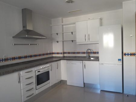 Flat - Sevilla (San Bernardo-Buhaira-Huerta del Rey) - Photo 2