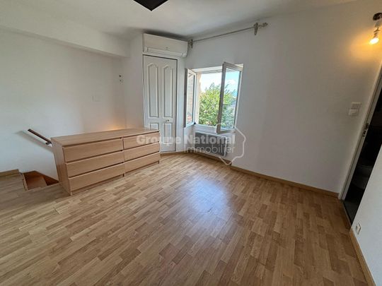 A LOUER - CARPENTRAS - MAISON DE VILLE, - Photo 1