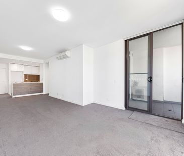 Spacious well presented Waterfront Estate Lifestyle - Photo 1