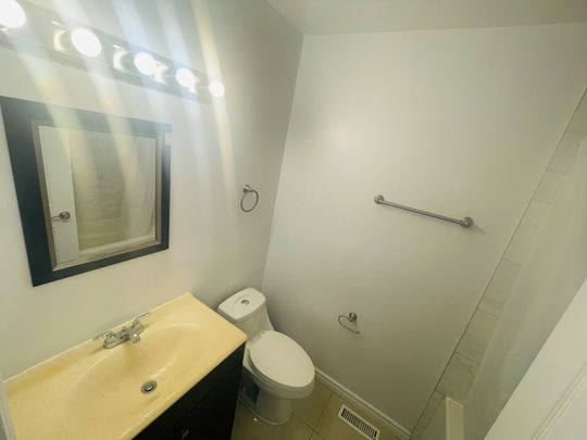 For Lease - 830 Stainton Drive Unit# 51, Mississauga, Ontario - Photo 1