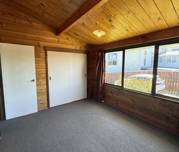 6 Wisteria Grove, Maungaraki - Photo 3