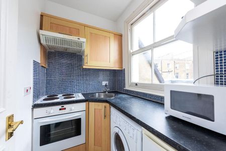 Studio to rent - Photo 3