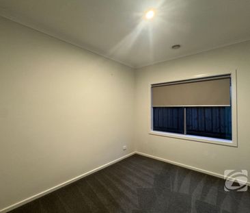 MODERN FAMILY LIVING IN A CONVENIENT LOCATION! - Photo 1