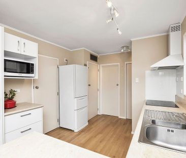 Charming 2-Bedroom Home in the Heart of Lower Hutt - Photo 3