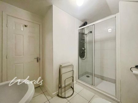 4 bedroom detached house to rent - Photo 2