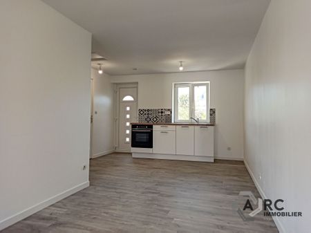 Location Appartement 2 pièces 36m² ST DENIS DE L HOTEL 45550 - Photo 3
