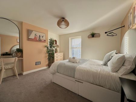 2 bedroom terraced house to rent - Photo 3