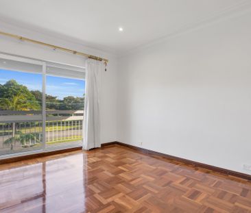 141 Moverly Road, South Coogee NSW 2034 - House For Rent | Domain - Photo 3
