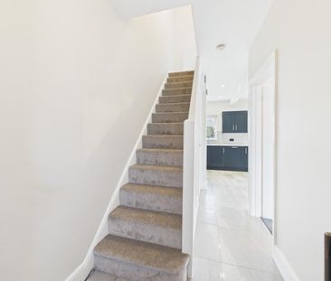 3 bedroom terraced house to rent - Photo 2