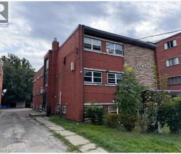 1250 FENNELL Avenue E Unit# 7, Hamilton, Ontario, L8T1T4 - Photo 2