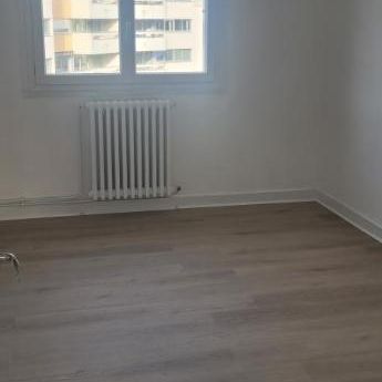 Loue appartement T3 REZE - Photo 1