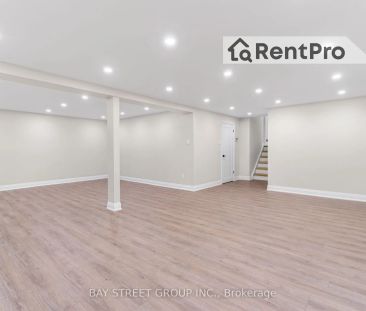 Detached Home For Lease | W9231450 - Photo 6