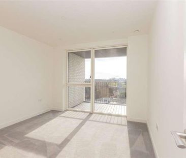 Lindley House, Henshaw Parade, The Hyde, London, NW9 - Photo 4