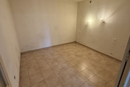 Studio avec coin nuit 38m2 habitables au coeur du village de - Photo 2