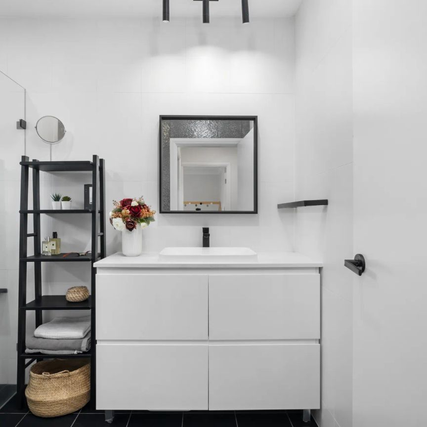 1/3 Pilgrim Avenue, - Photo 1