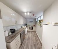 Flat 4 68 Victoria Road, Leeds, LS6 1DL - Photo 1