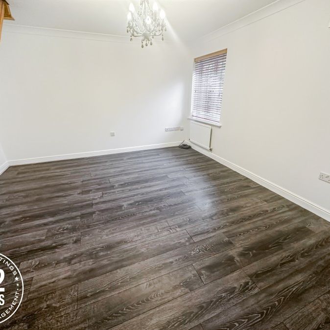 Thorneycroft Drive Warrington WA1 3FW - Photo 1