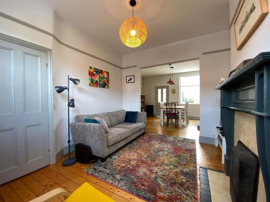 2 bedroom end of terrace house to rent - Photo 1
