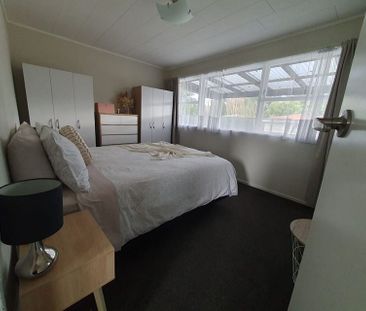 3 Bed home, gorgeous rural sunsets - Photo 4