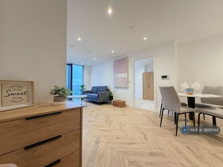 2 bedroom flat to rent - Photo 3